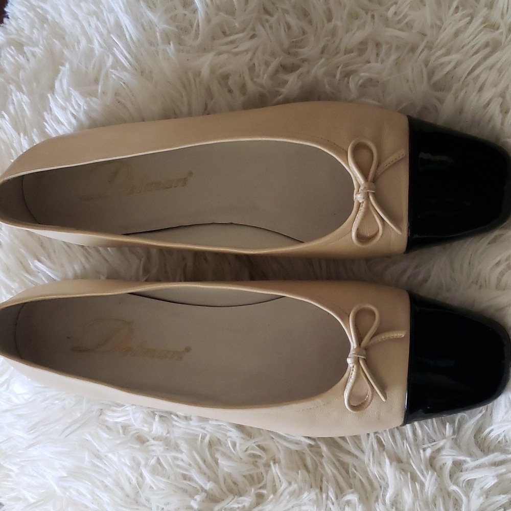 Delman beige/black Leather Cap Toe Ballet Flats Size 9 - Picture 8 of 8